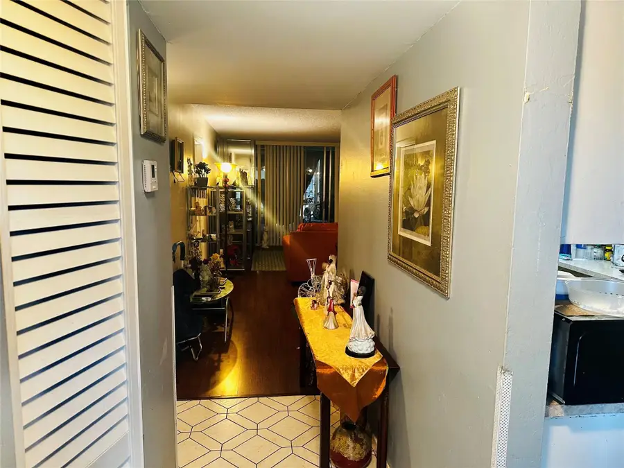 3070 NW 48th Terrace #307, Lauderdale Lakes, FL 33313 - #3