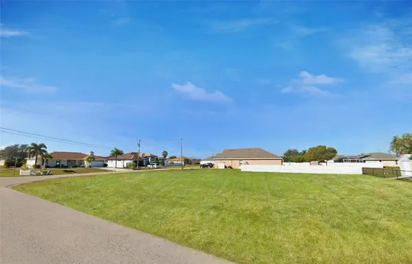 2101 SW 25th Terr Cape, ,, FL 33914
