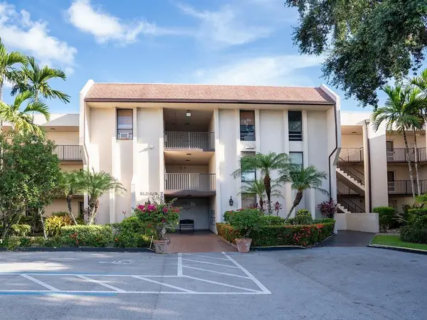 7850 W Mcnab Road #301, Tamarac, FL 33321