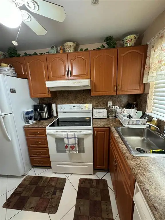 9001 Sunrise Lakes Boulevard #201, Sunrise, FL 33322 - #3