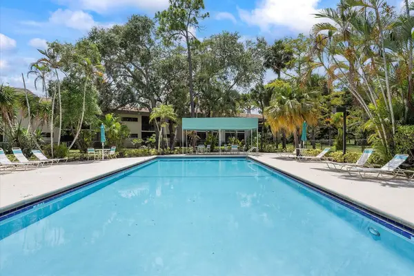 7547 NW 79th Avenue #111, Tamarac, FL 33321