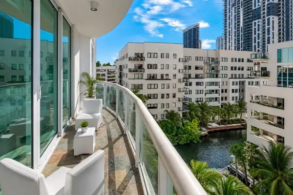 111 SE 8th Avenue #705, Fort Lauderdale, FL 33301