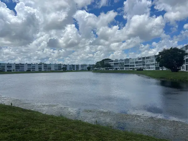 4053 Harwood E #4053, Deerfield Beach, FL 33442