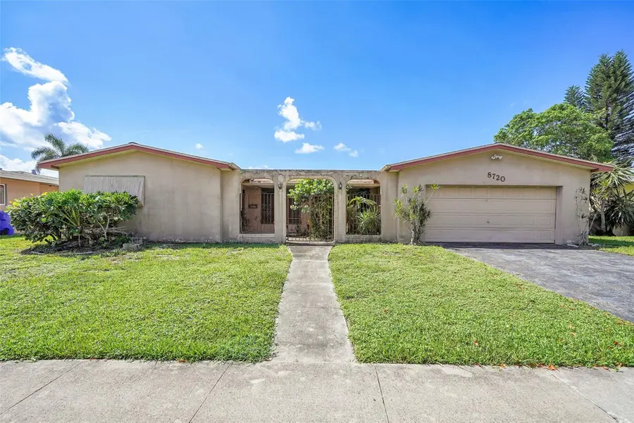 8720 Pasadena Boulevard, Pembroke Pines, FL 33024 - #2