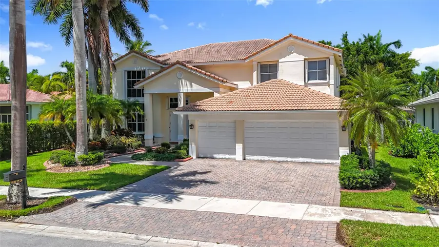 1673 Victoria Pointe Circle, Weston, FL 33327 - #2