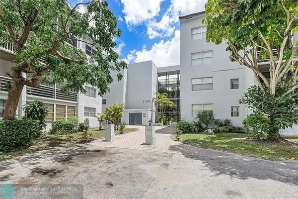 2800 Somerset Drive #201 J, Lauderdale Lakes, FL 33311