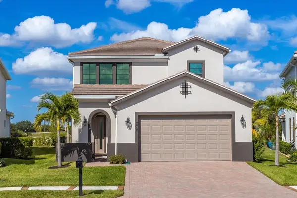 270 SE Fascino Circle, Port St Lucie, FL 34984