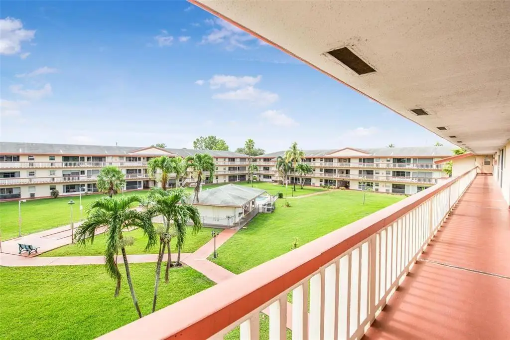 5300 Washington Street #D206, Hollywood, FL 33021 - #1