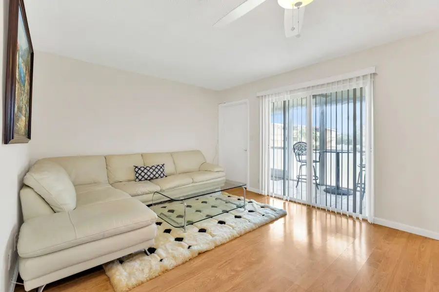 5300 Washington Street #D206, Hollywood, FL 33021 - #2