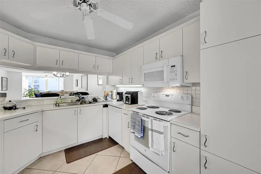 10133 NW 24th Place #205, Sunrise, FL 33322 - #2