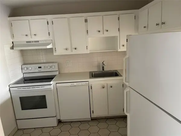 1005 Country Club Drive #205, Margate, FL 33063