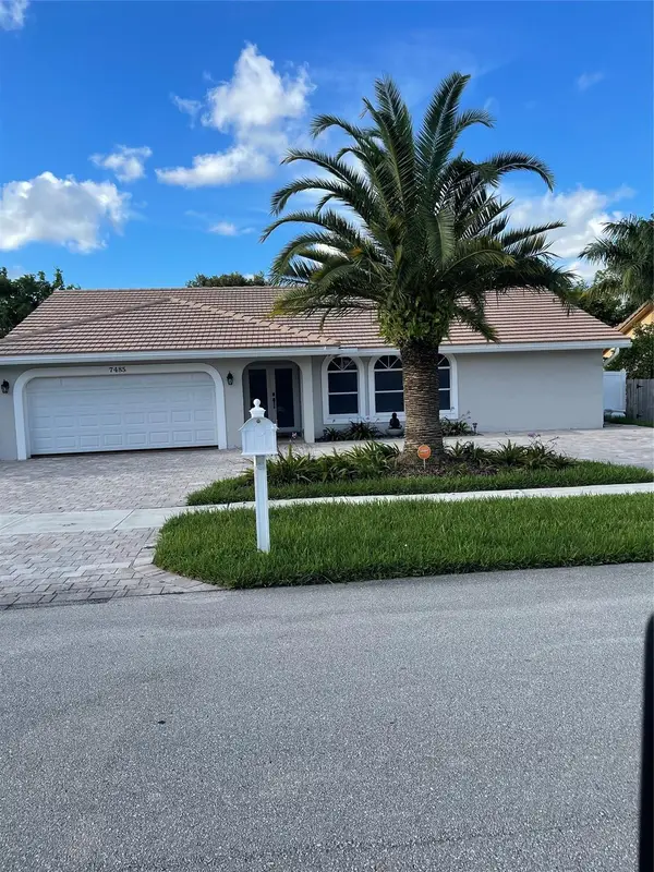 7485 Royal Palm Boulevard, Margate, FL 33063