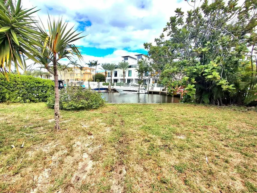 239 Hibiscus Avenue, Lauderdale By The Sea, FL 33308 - #2