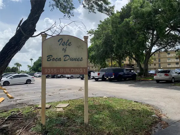 9355 SW 8th Street #321, Boca Raton, FL 33428