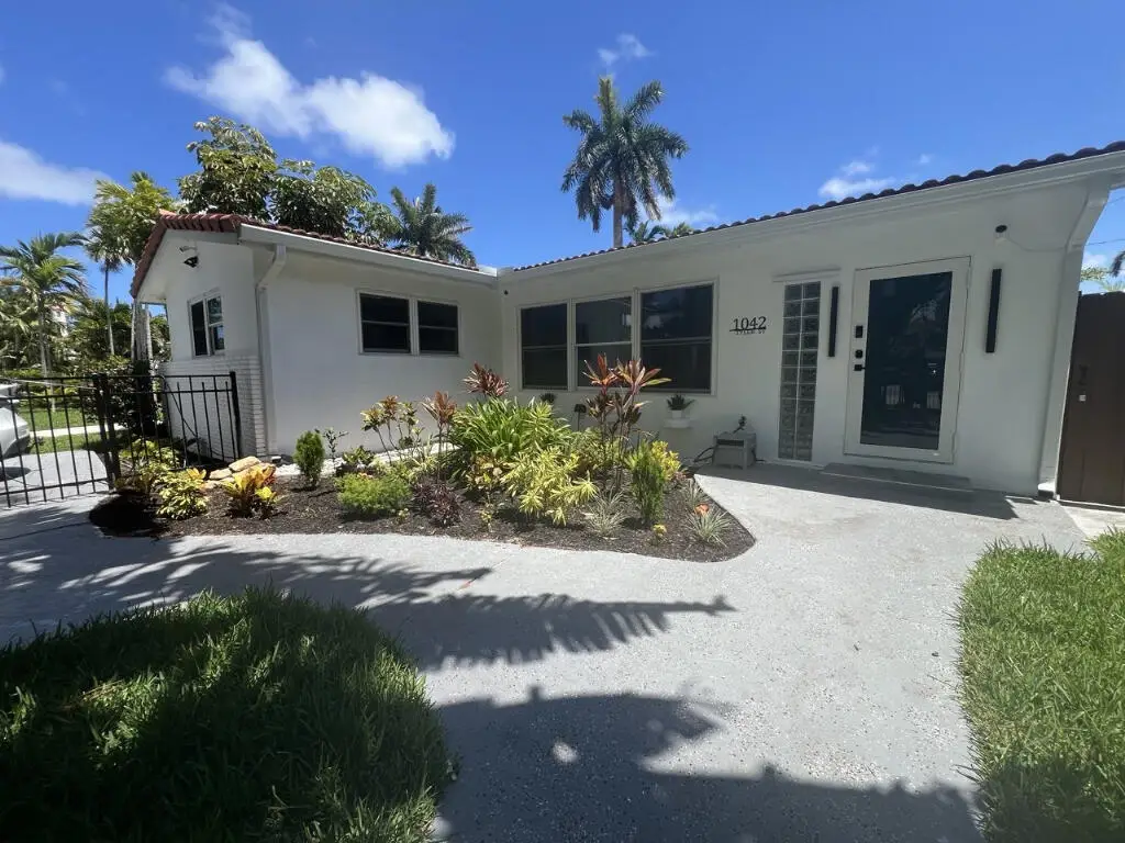 1042 Tyler Street, Hollywood, FL 33019 - #1