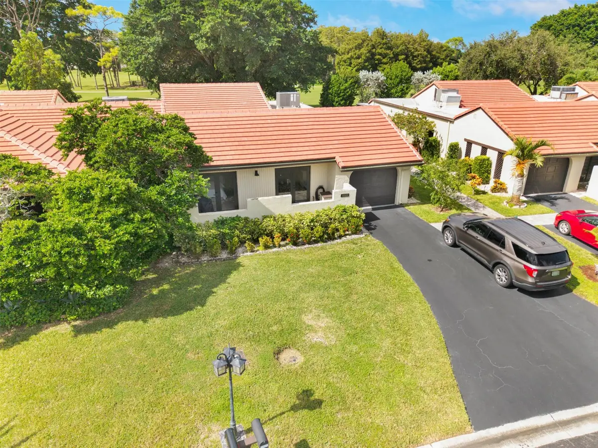 8569 Casa Del Lago, Boca Raton, FL 33433 - #1