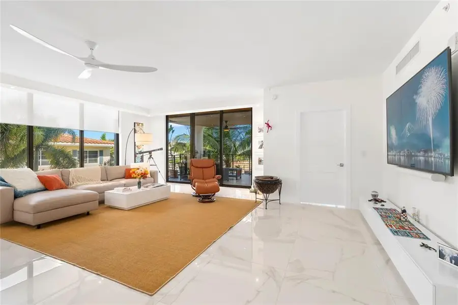 1507 SE 15th Street #202, Fort Lauderdale, FL 33316 - #2