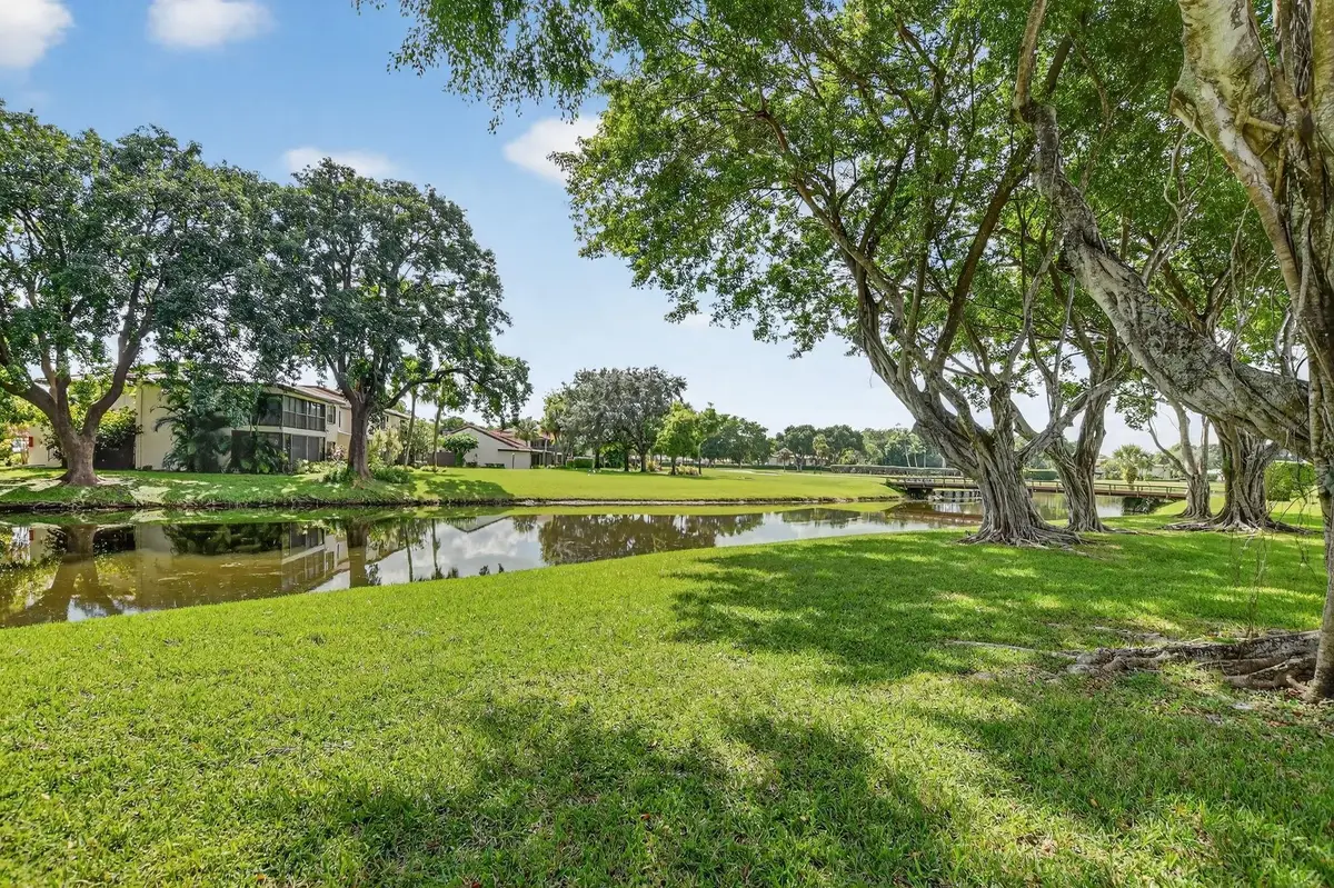8310 Casa Del Lago #1a, Boca Raton, FL 33433 - #1