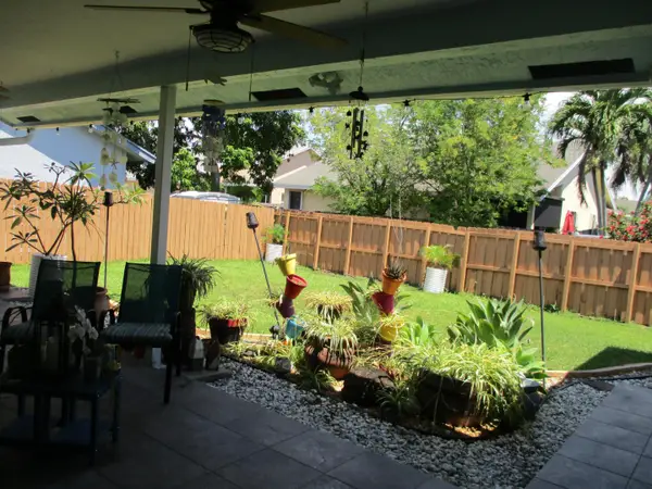 231 SE 9th Street, Dania Beach, FL 33004