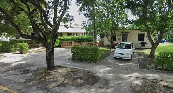 803 NE 8th Street, Hallandale Beach, FL 33009