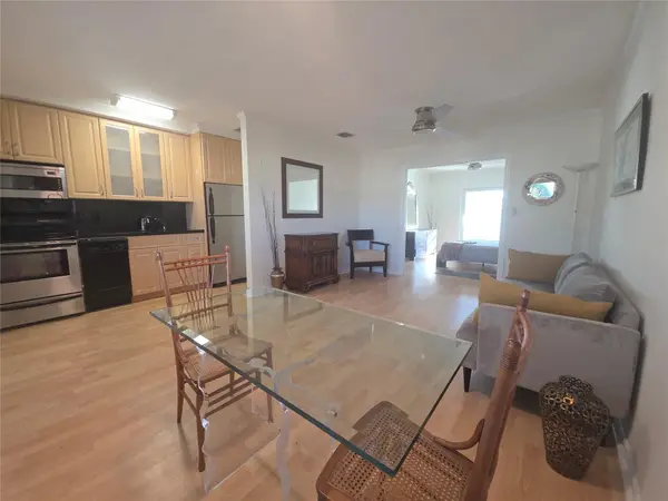 2131 NE 42nd Court #208e, Lighthouse Point, FL 33064