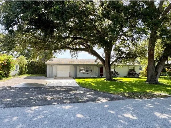 3474 Southern Pines Drive, Fort Pierce, FL 34982