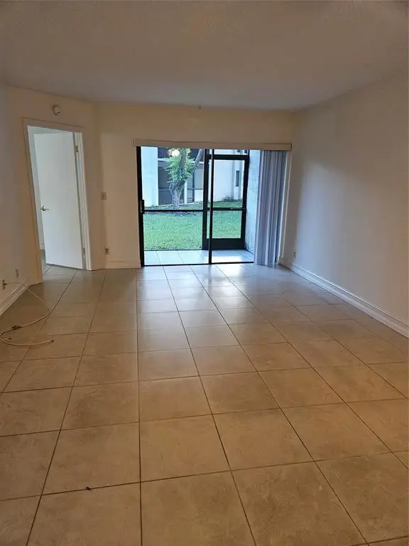 5583 Courtyard Drive #5583, Margate, FL 33063 - #1