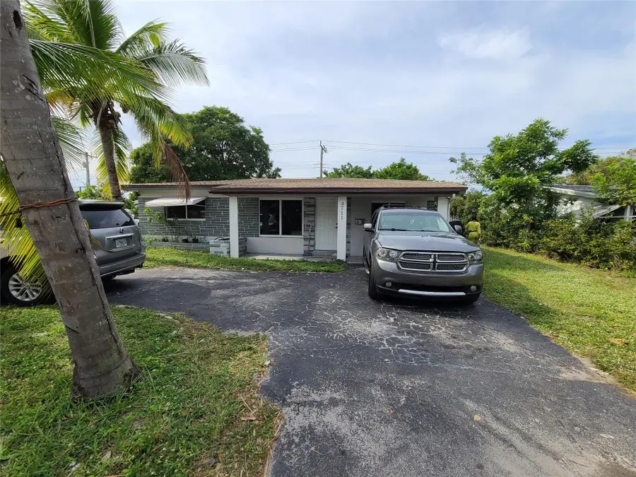 4711 N Andrews Avenue, Fort Lauderdale, FL 33309 - #2