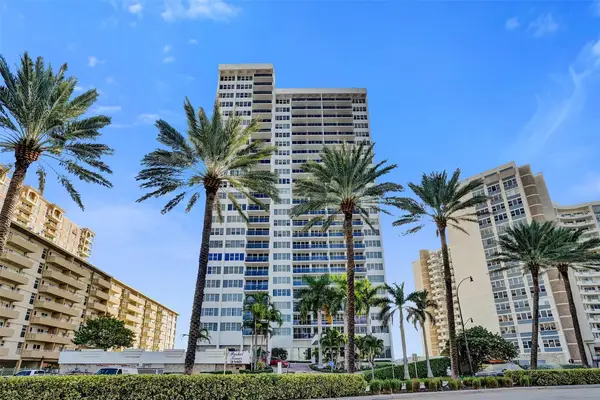3140 S Ocean Drive #2206, Hallandale Beach, FL 33009