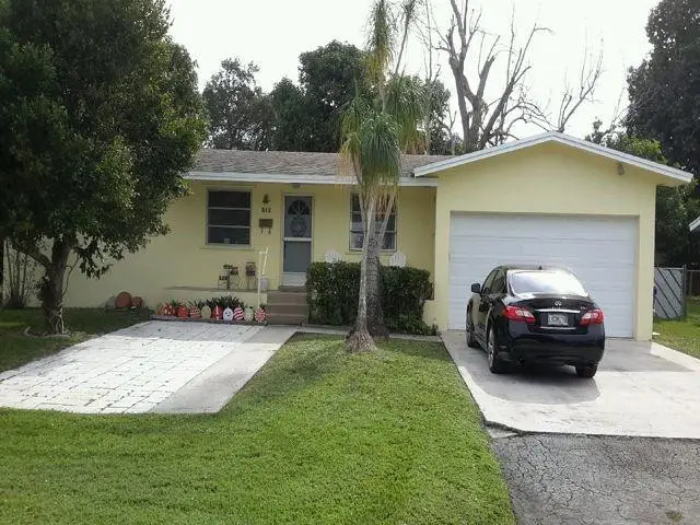 812 SW 14th Court, Fort Lauderdale, FL 33315 - #1