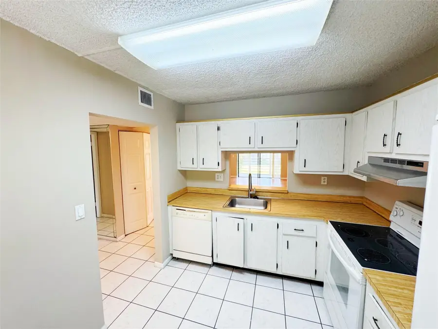 1820 SW 81st Avenue #3201, North Lauderdale, FL 33068 - #2