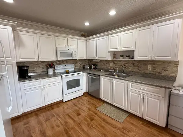 1621 NW 20th Avenue #201, Delray Beach, FL 33445