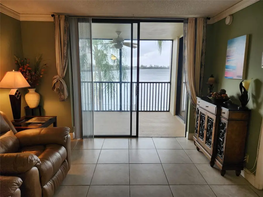 112 Lake Emerald Drive #208, Oakland Park, FL 33309 - #3