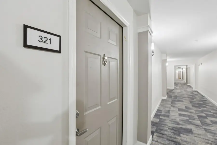 533 NE 3rd Avenue #321, Fort Lauderdale, FL 33301 - #3