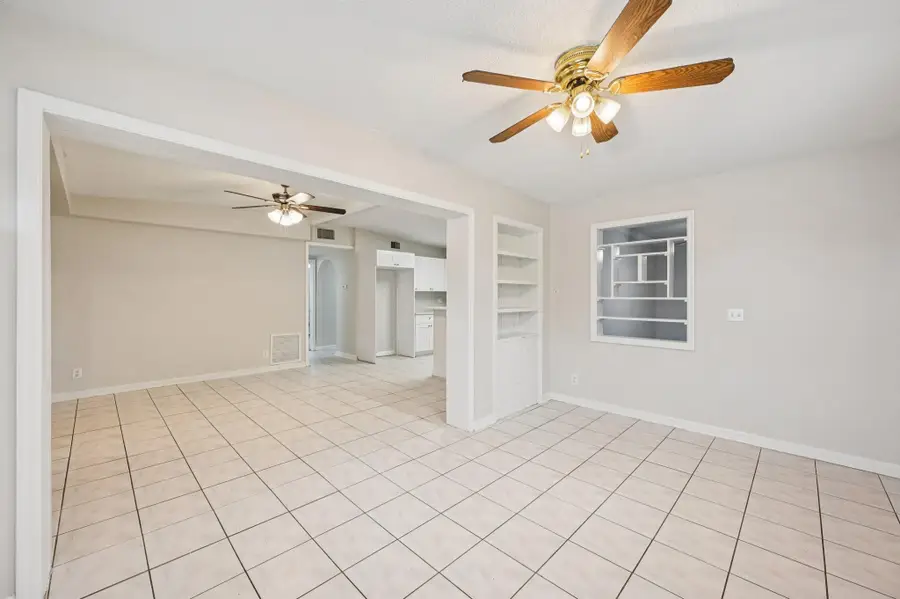 5618 Cinnamon Drive, West Palm Beach, FL 33415 - #3