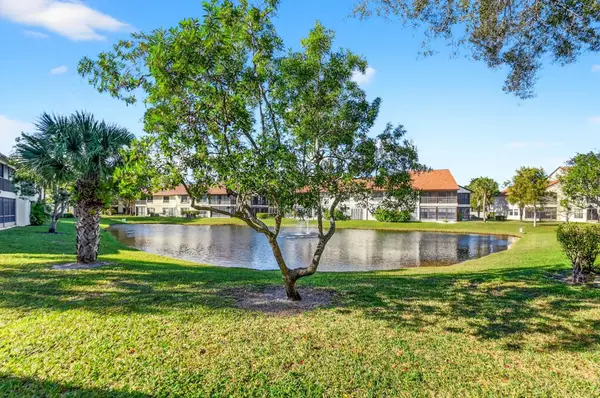 3042 Lucerne Park Drive #5612, ,, FL 33467