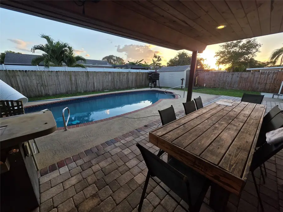 9410 NW 14th Street, Pembroke Pines, FL 33024 - #3