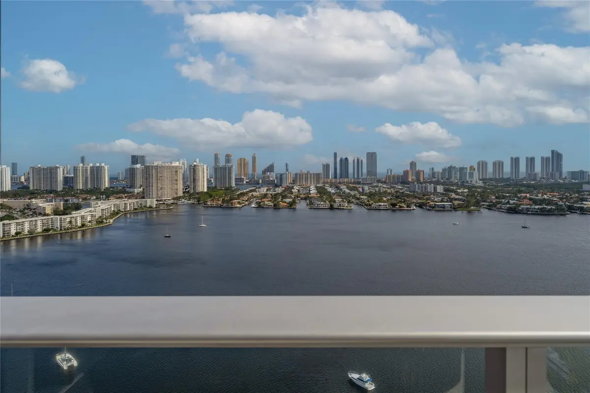 17301 Biscayne Boulevard #Ph 7, Aventura, FL 33160 - #1