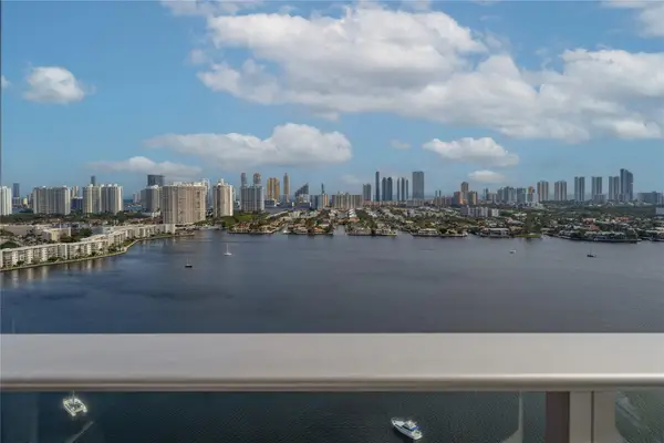 17301 Biscayne Boulevard #Ph 7, Aventura, FL 33160
