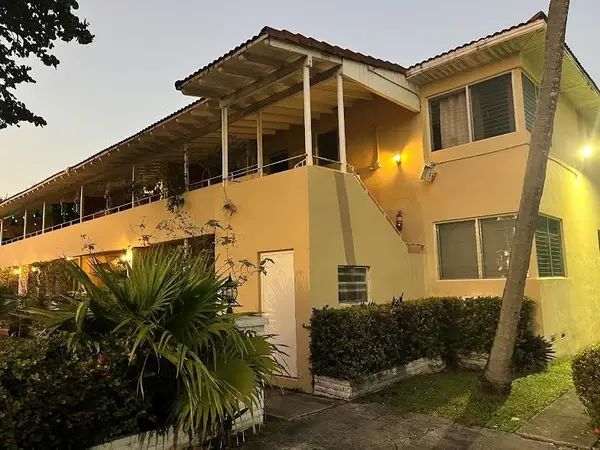 30 Park Drive #15, Bal Harbour, FL 33154