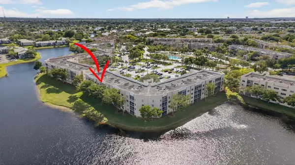 9575 Weldon Circle #Apt C413, Tamarac, FL 33321