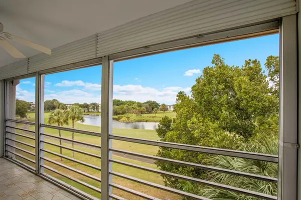 4402 Martinique Court #M4, Coconut Creek, FL 33066