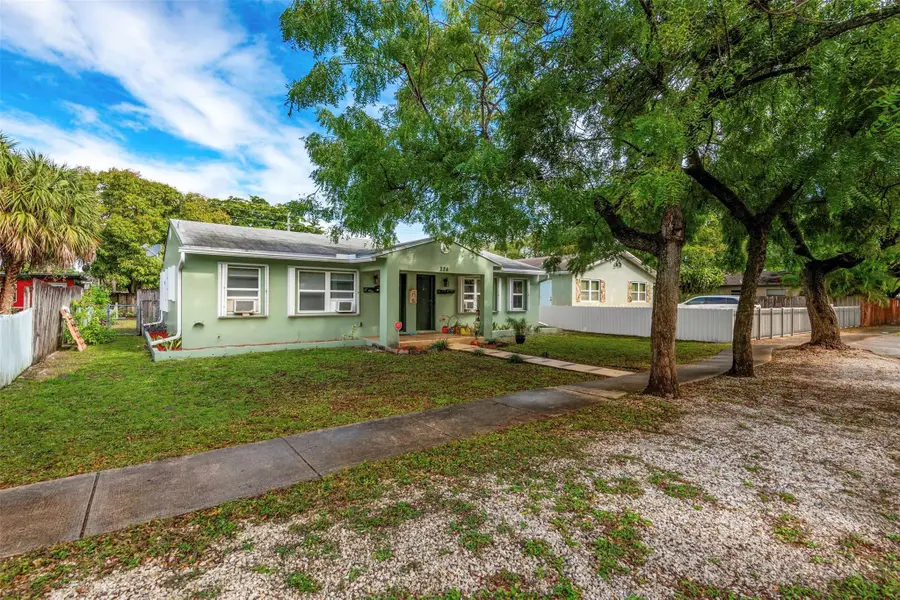 224 SW 15th Street, Dania Beach, FL 33004 - #3
