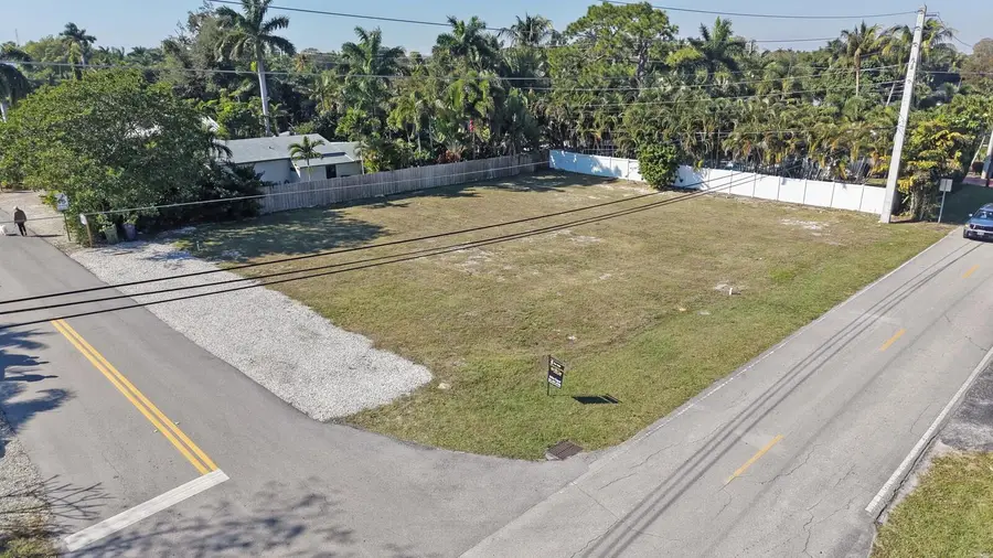 435 NE 25th Street, Wilton Manors, FL 33305 - #2