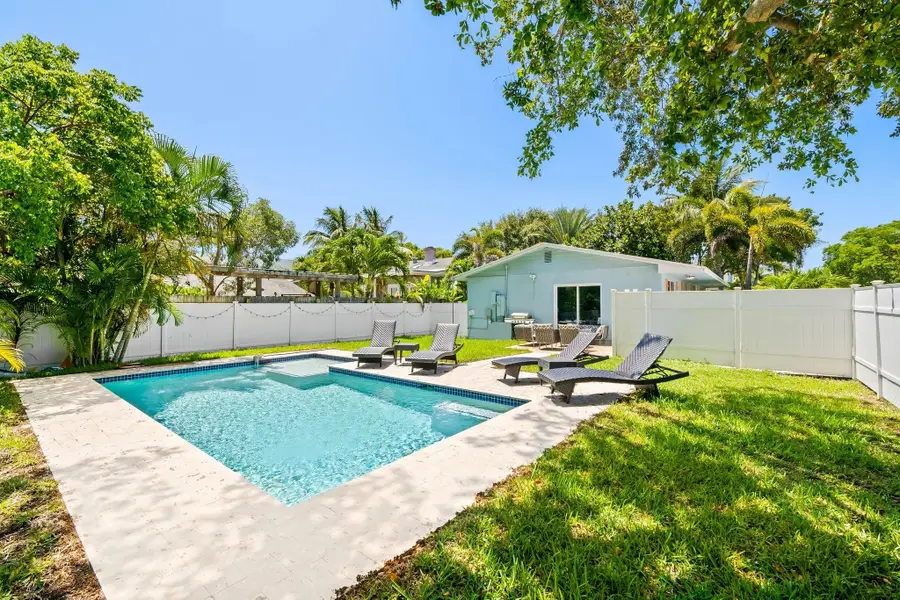415 SE 3rd Avenue, Delray Beach, FL 33483 - #2