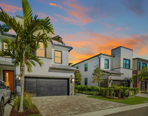 770 NW 82nd Terrace, Plantation, FL 33324