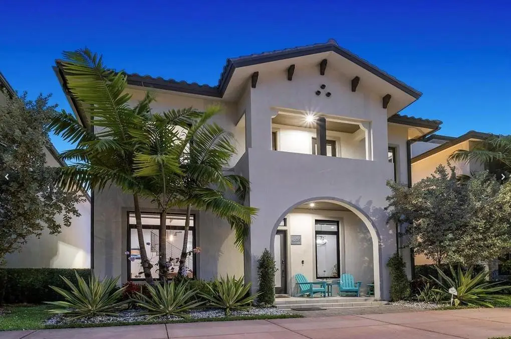 8225 Central Park Boulevard, Doral, FL 33166 - #1