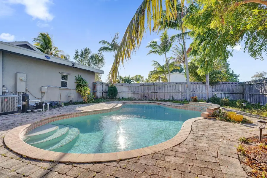 201 SE 24 Avenue, Boynton Beach, FL 33435 - #3