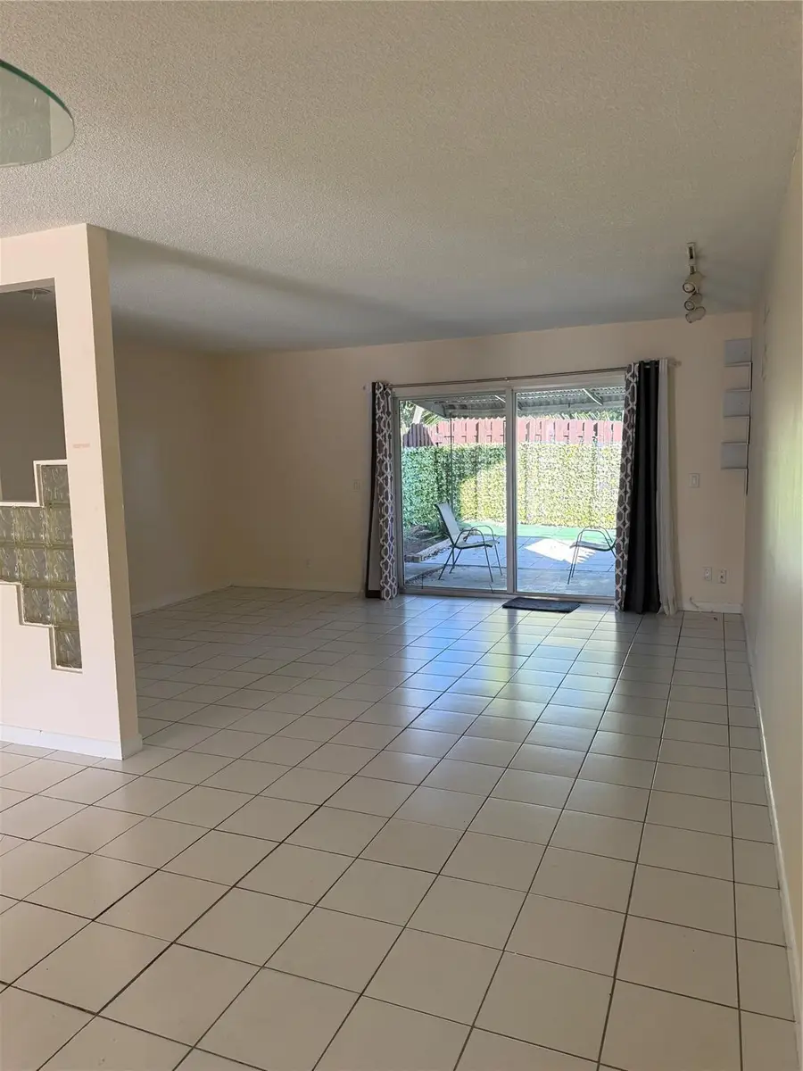 3007 NW 68th Street #9C, Fort Lauderdale, FL 33309 - #3