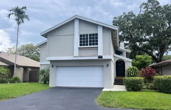 4104 N 49th Avenue, Hollywood, FL 33021